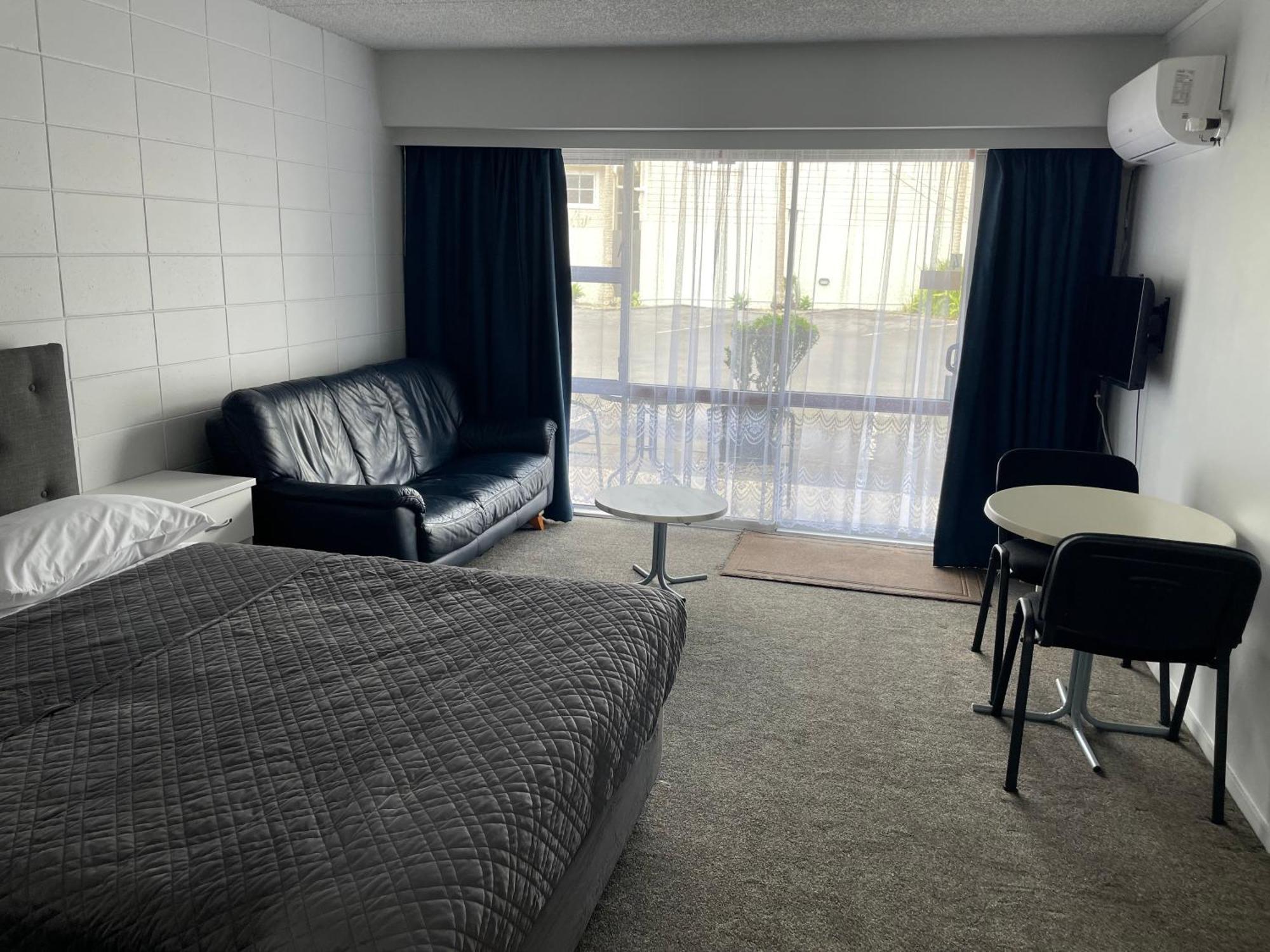 Aaron Court Motel Whangarei Extérieur photo
